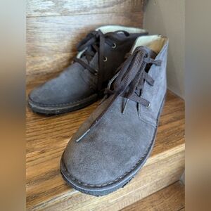 Vintage Lands End desert boot brown suede, gum sole Woman's 7.5/8 Mens 6